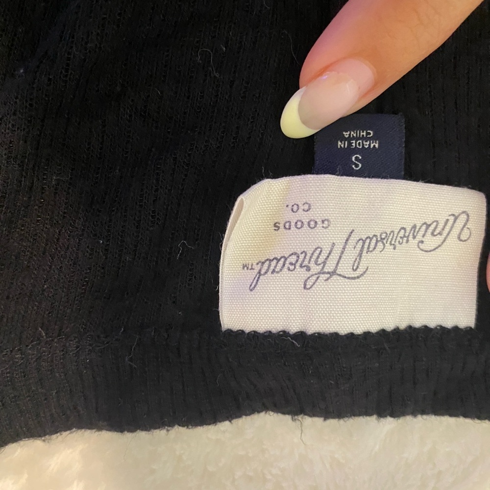 Universal Thread Classic Black Tee
